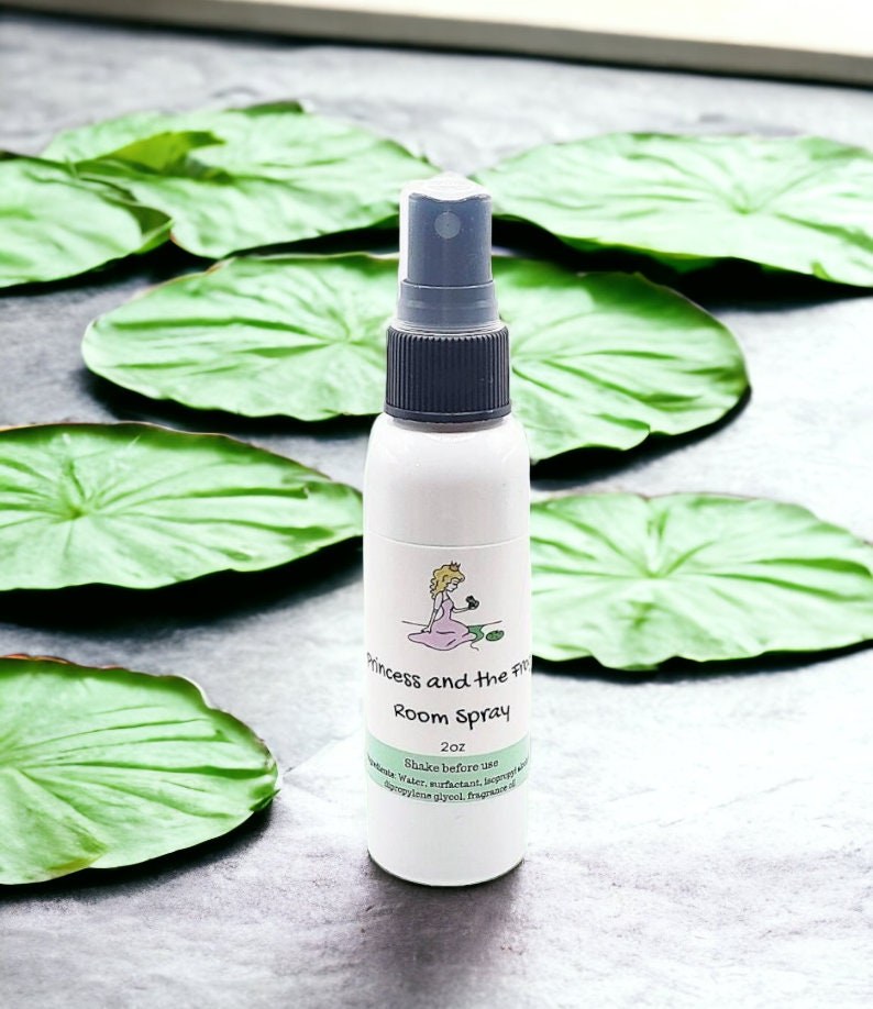 Princess and the Frog Room Spray: Waterlily Mint Scent - 2oz